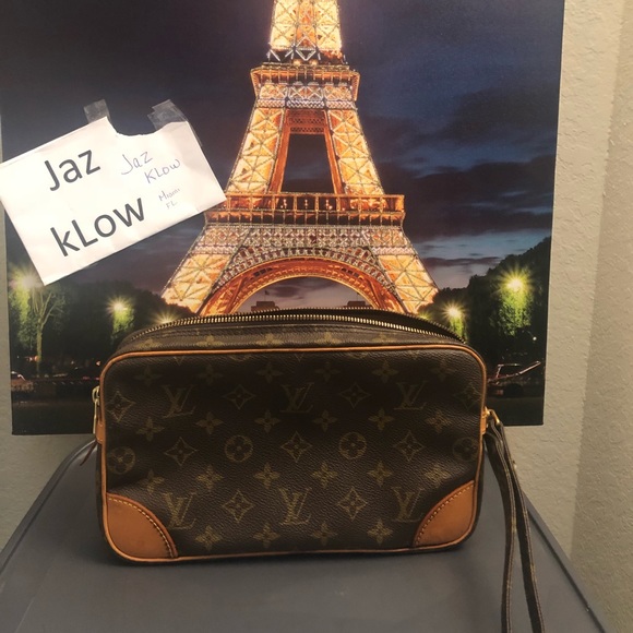 ❌❌SOLD Marly Dragonne Clutch Wristlet❌❌ - Picture 1 of 8